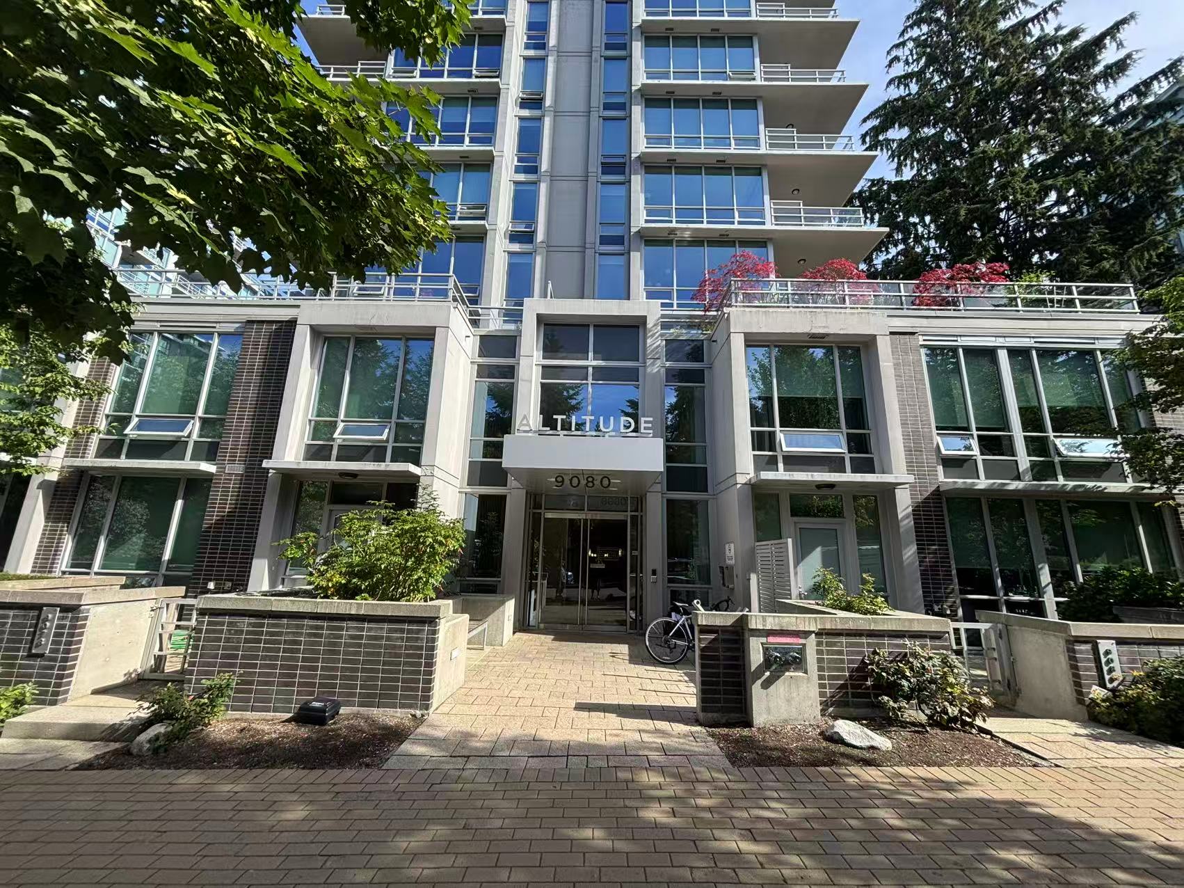 105-9080 University Crescent